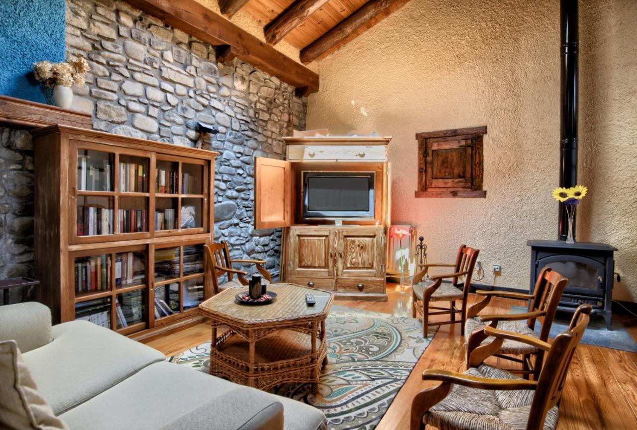 Hotel Rural El Almadiero Burgui エクステリア 写真
