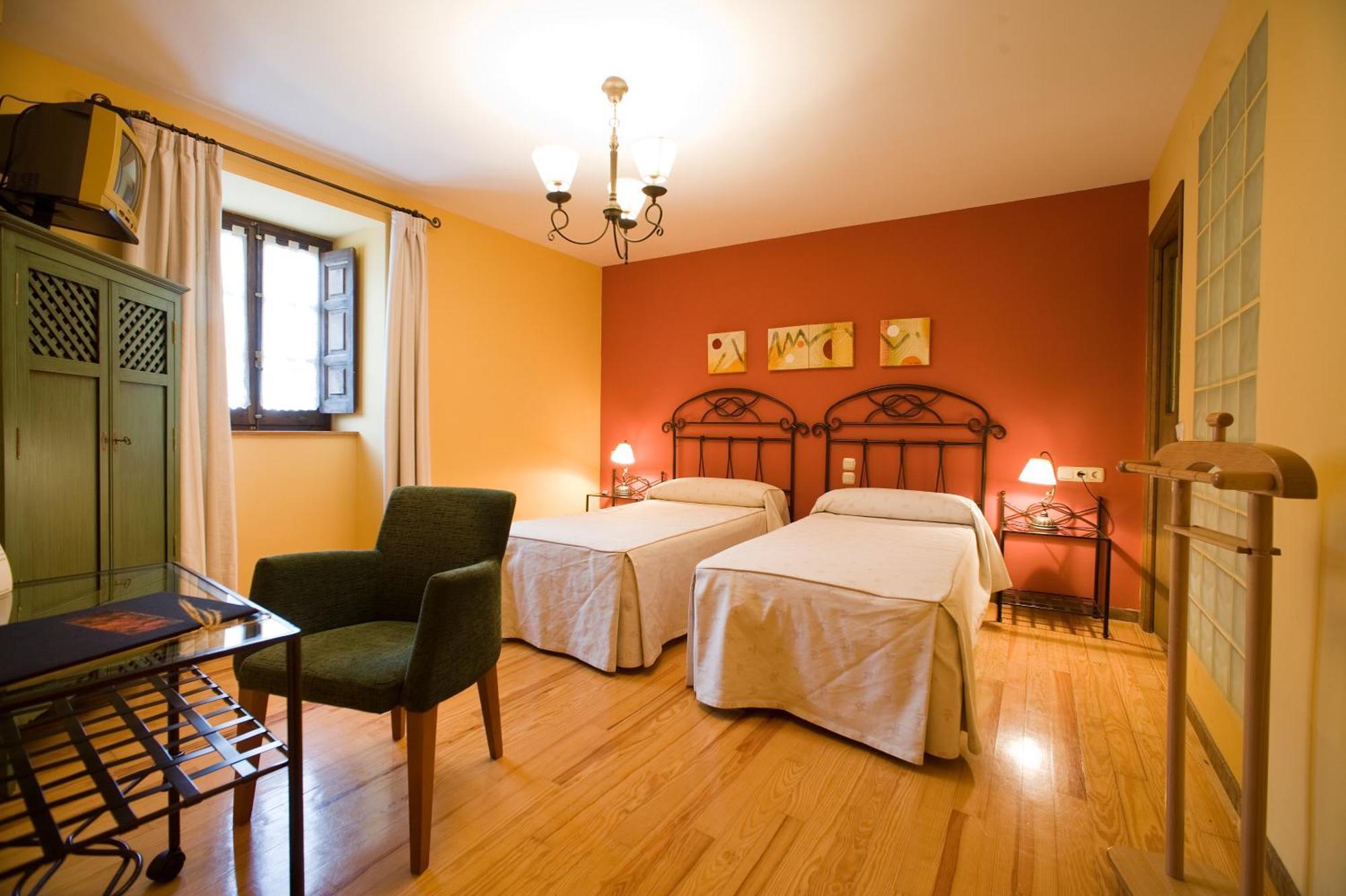 Hotel Rural El Almadiero Burgui エクステリア 写真