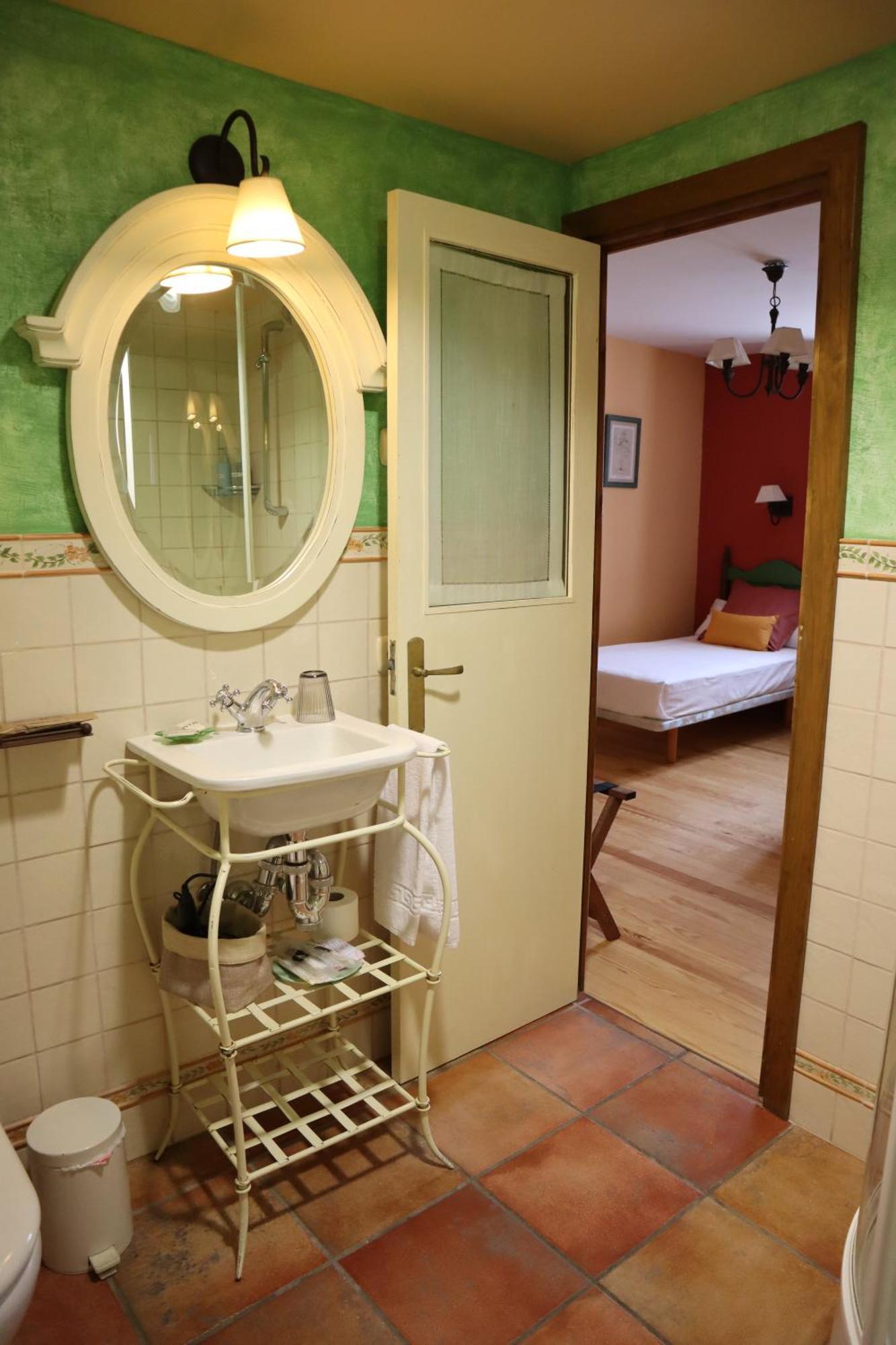 Hotel Rural El Almadiero Burgui エクステリア 写真